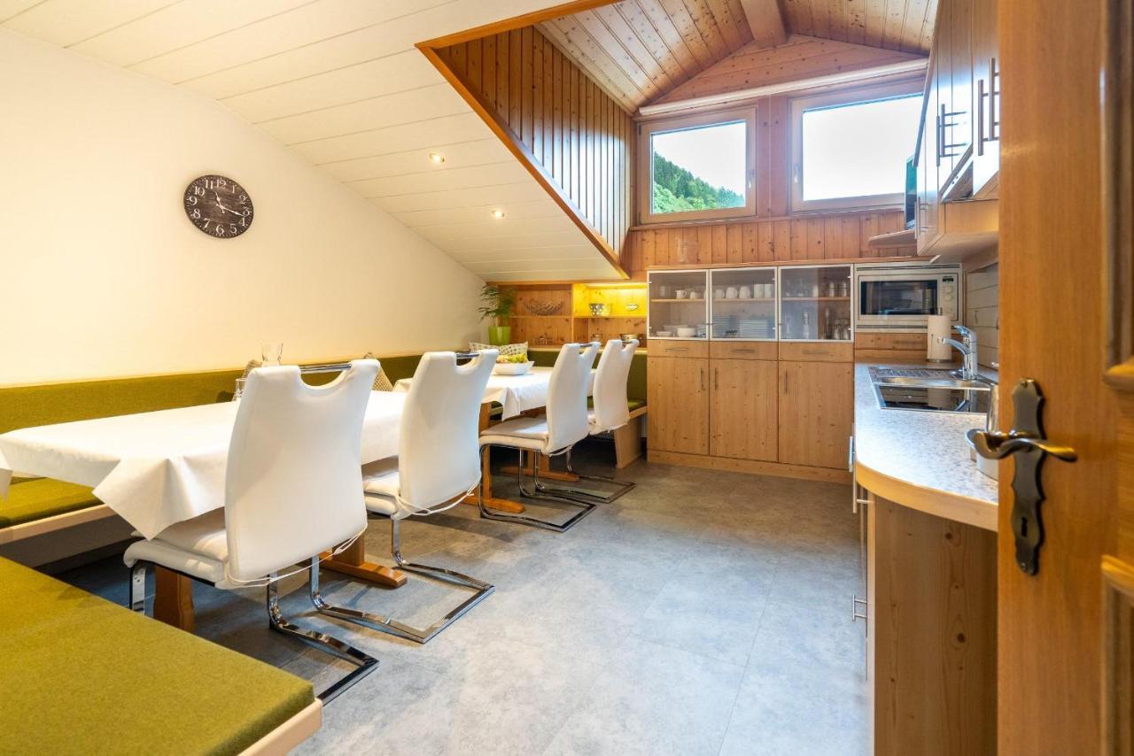 Gaestehaus Fitsch - Ferienwohnung In Silbertal Eksteriør billede