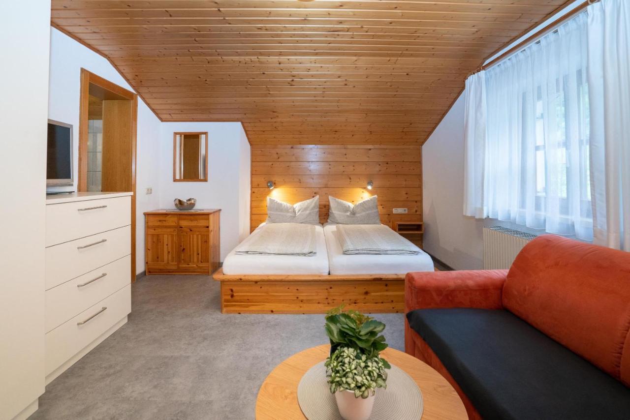 Gaestehaus Fitsch - Ferienwohnung In Silbertal Eksteriør billede
