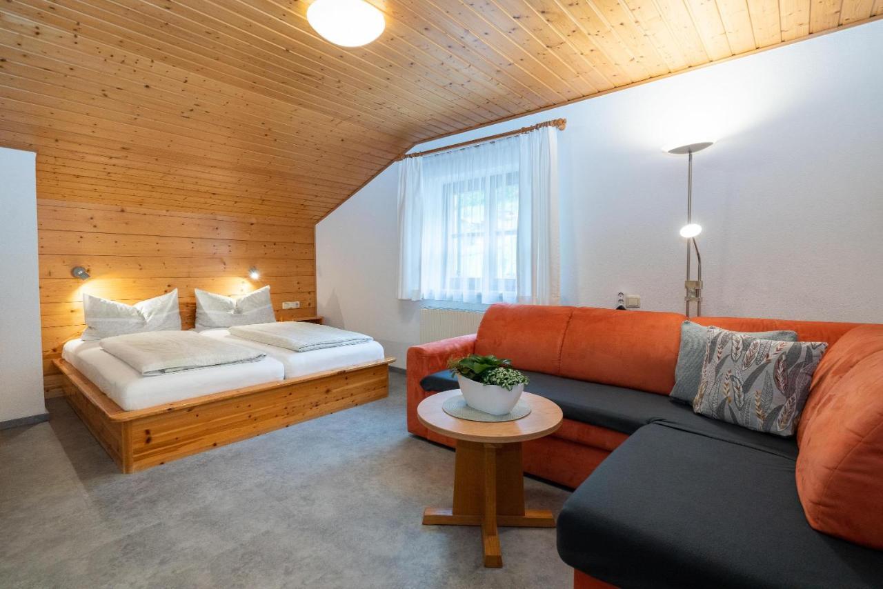 Gaestehaus Fitsch - Ferienwohnung In Silbertal Eksteriør billede
