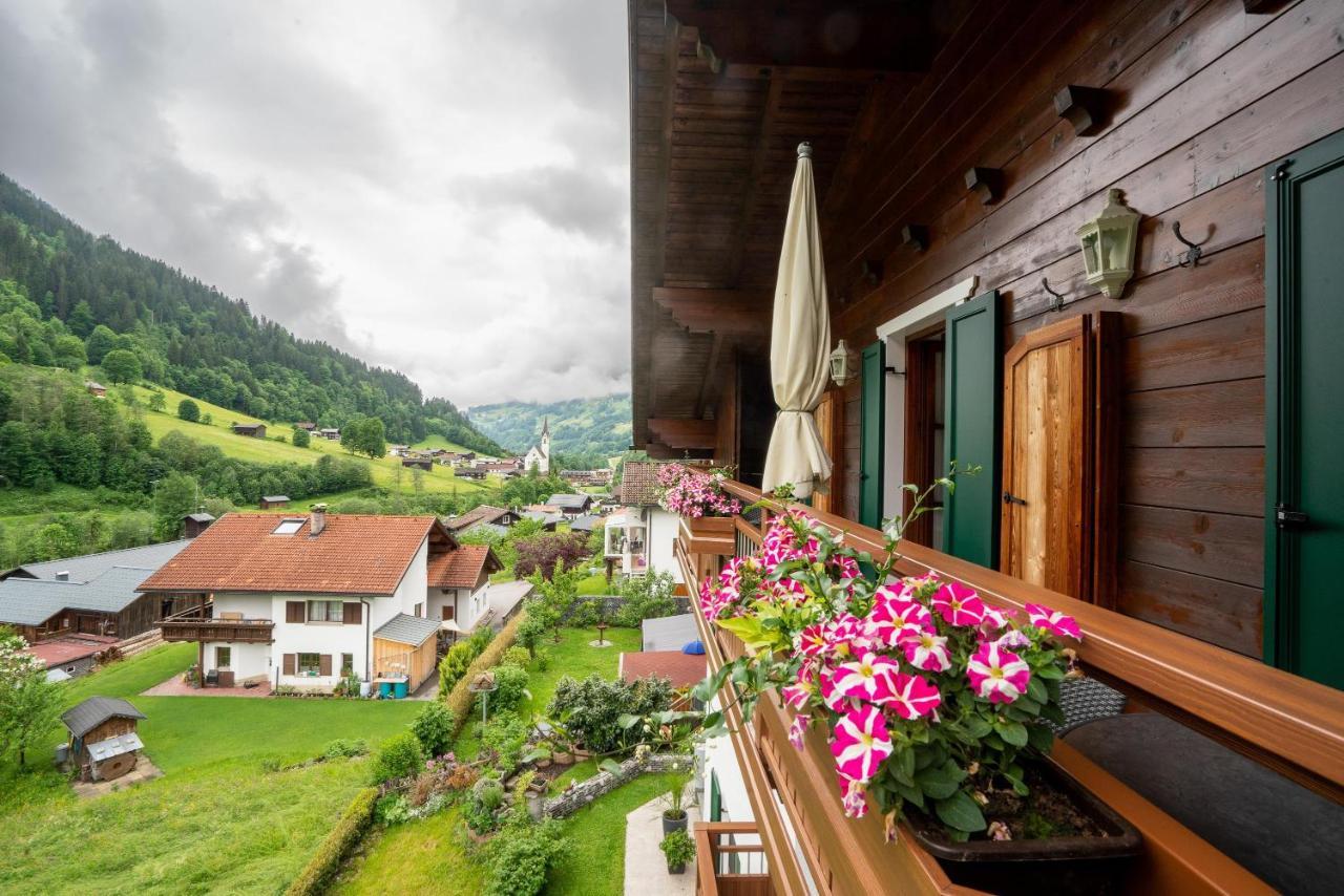 Gaestehaus Fitsch - Ferienwohnung In Silbertal Eksteriør billede