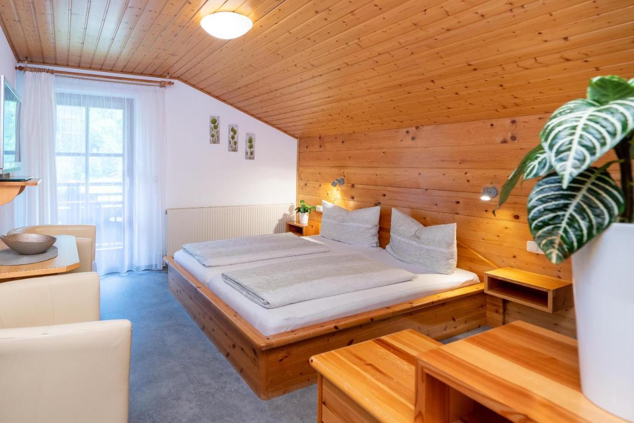 Gaestehaus Fitsch - Ferienwohnung In Silbertal Eksteriør billede