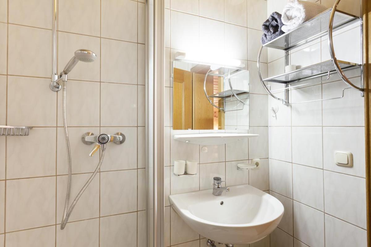 Gaestehaus Fitsch - Ferienwohnung In Silbertal Eksteriør billede